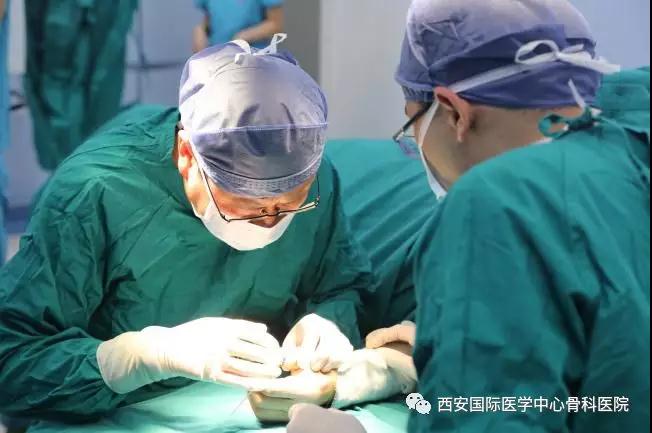 西安国际医学中心 创伤显微骨科“断指再植”显实力大拇指“失而复活”